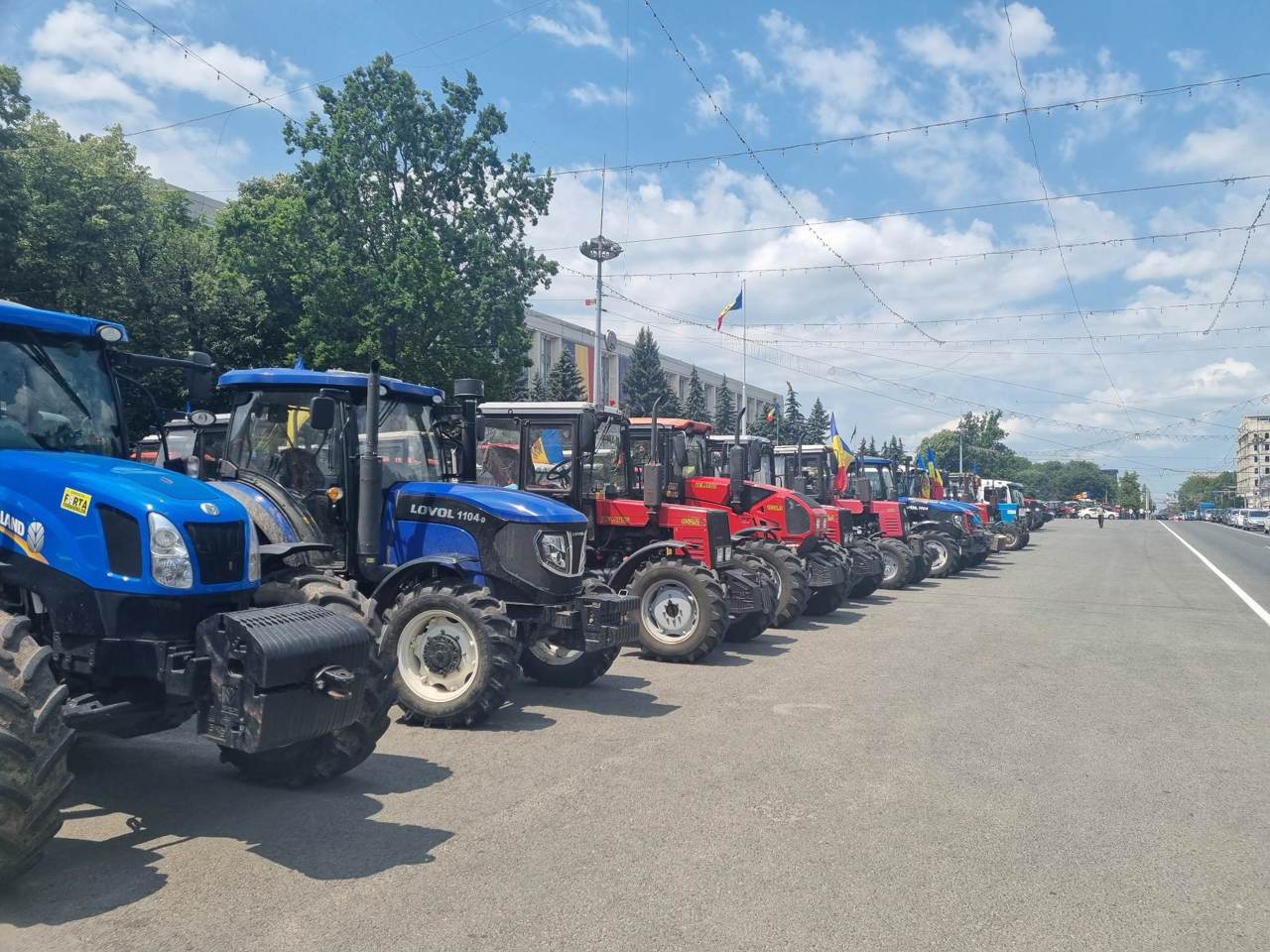 Протест продолжается // Фермеры попытаются договориться с руководством страны. Дорин Речан: Правительство уже предложило немедленные решения