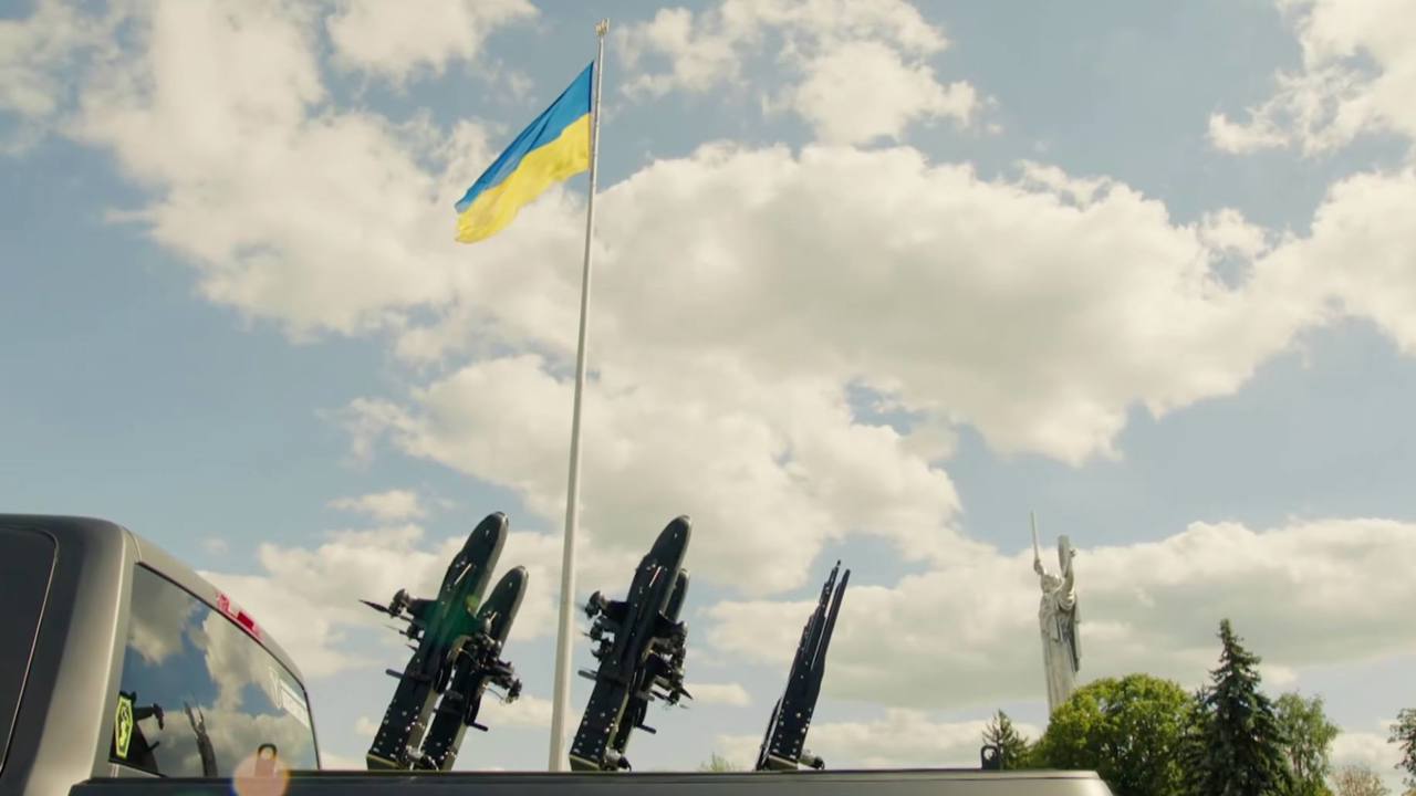 День независимости Украины: по Крещатику проехали украинские наземные роботизированные комплексы