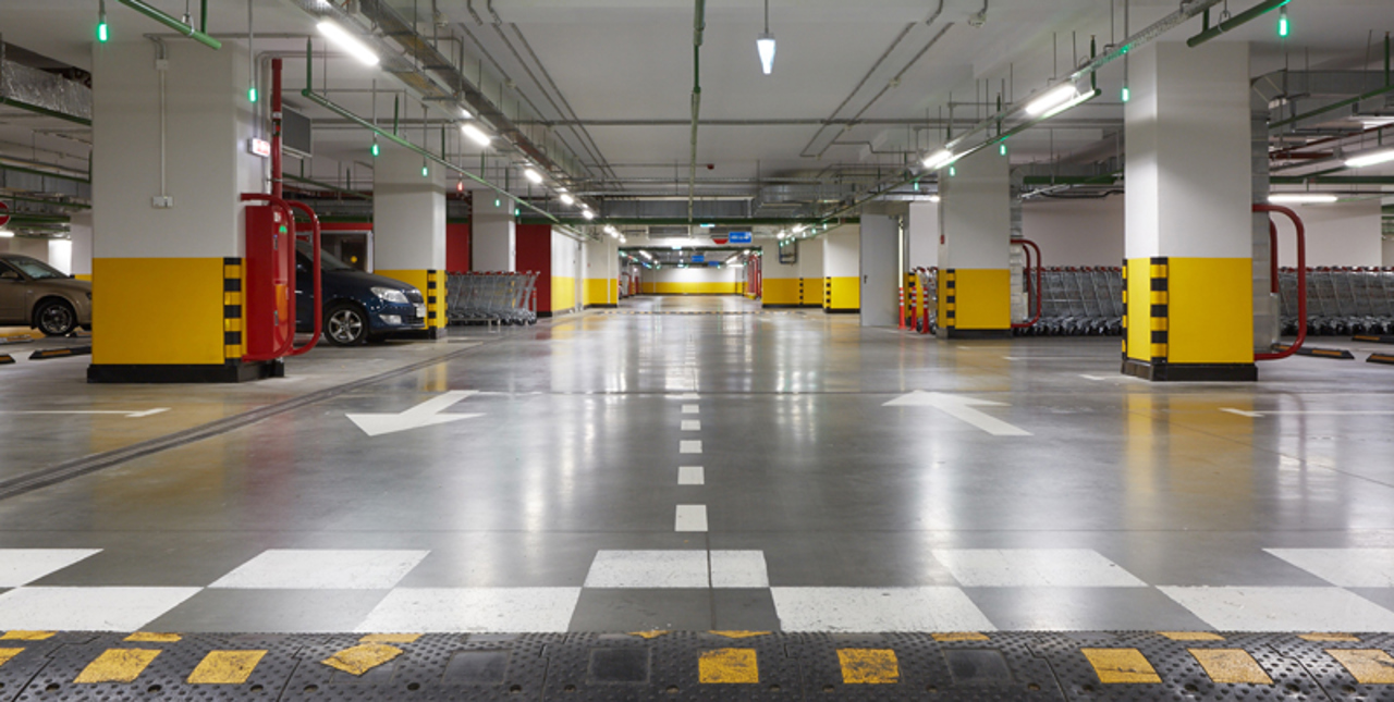 Во дворе ТУМ открыт четырехуровневый автоматизированный паркинг