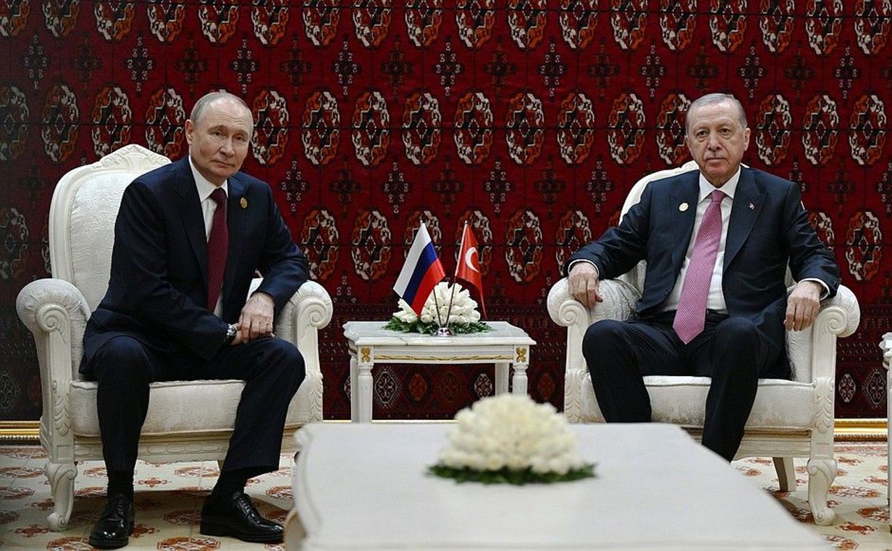 Erdoğan says "peace not far" after Putin talks, plans Trump dialogue
