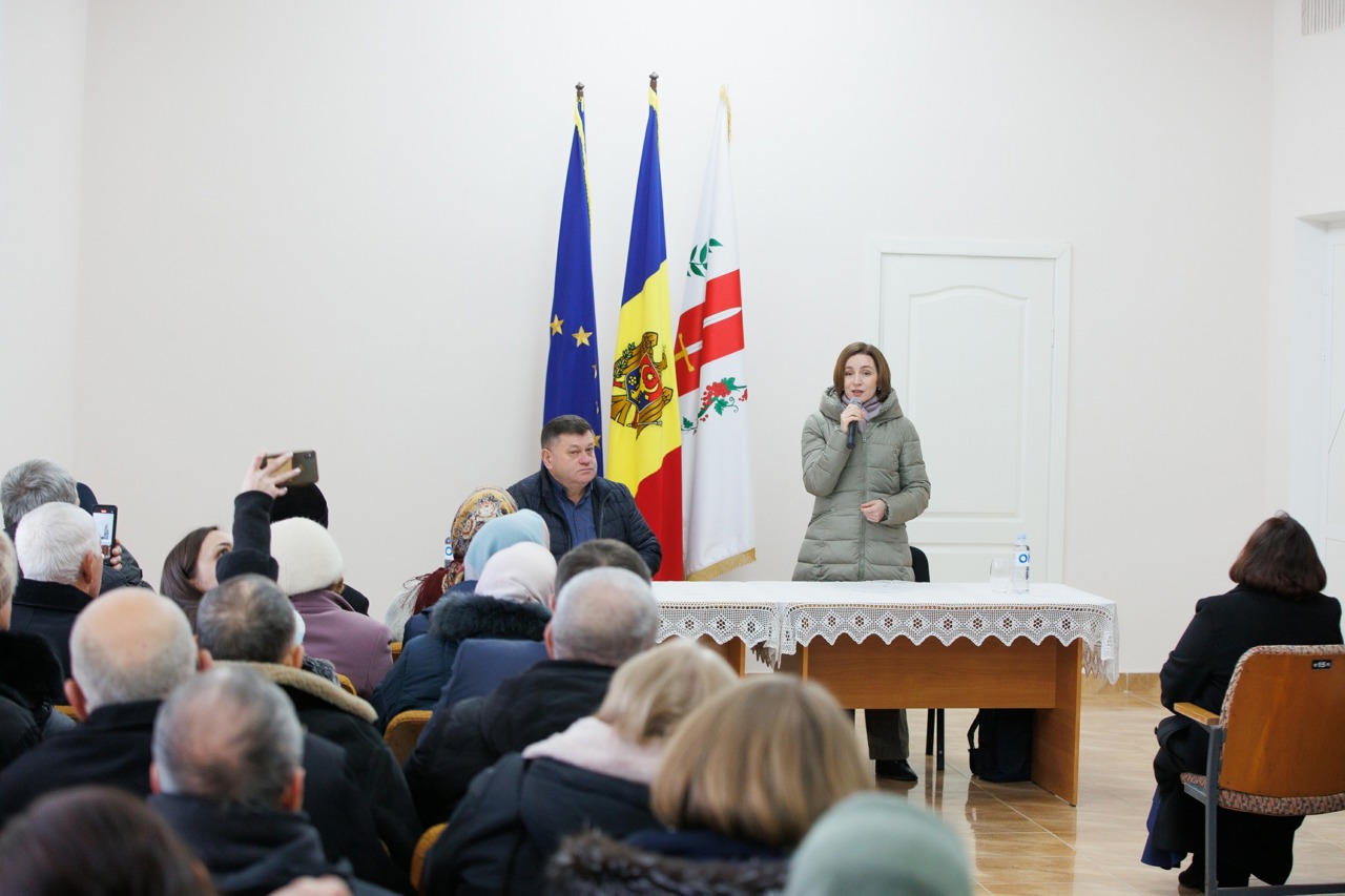 Maia Sandu, visiting Sipoteni: "I talked to the people about the situation in the country"