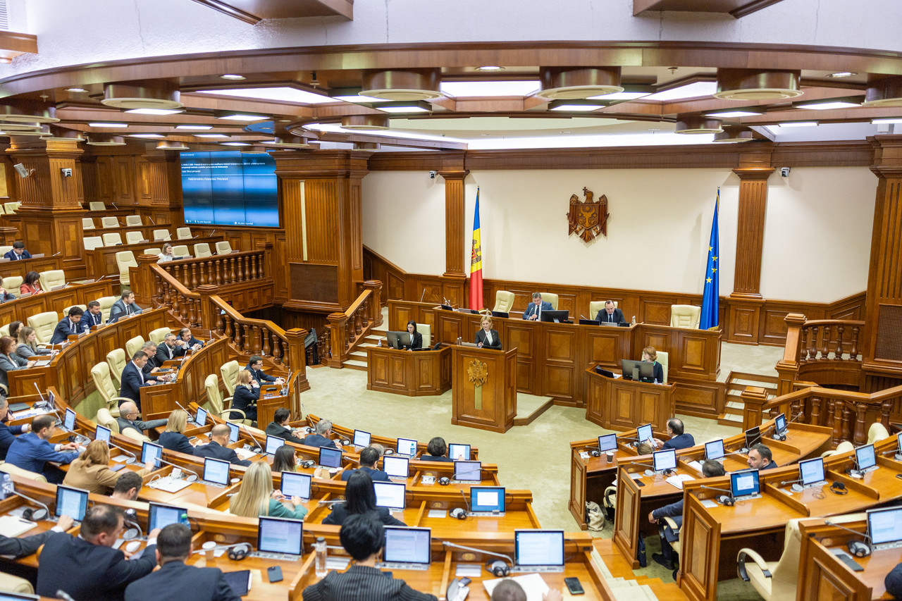 Parlamentul renunță la grupurile de prietenie cu Rusia și Belarus: „Nu putem fi prieteni cu agresorii și criminalii de război”