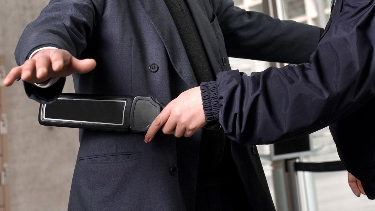 Moldova minister rejects metal detectors in all schools 