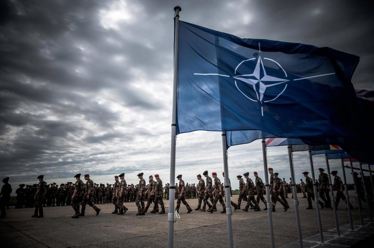 NATO se pregătește să staționeze temporar o brigadă în România