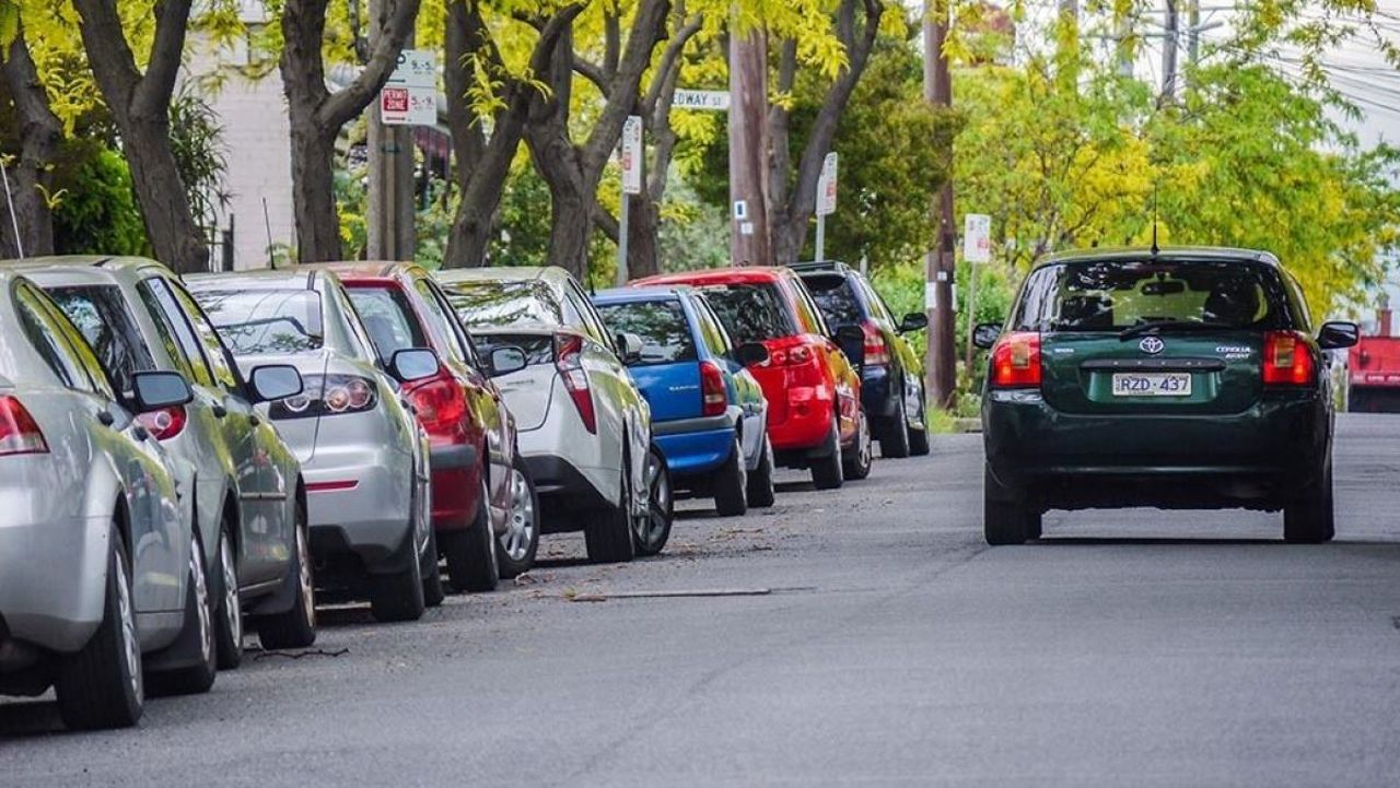 Primăria Chișinău propune noi tarife pentru parcările publice. Un abonament ar putea costa până la 30.000 lei
