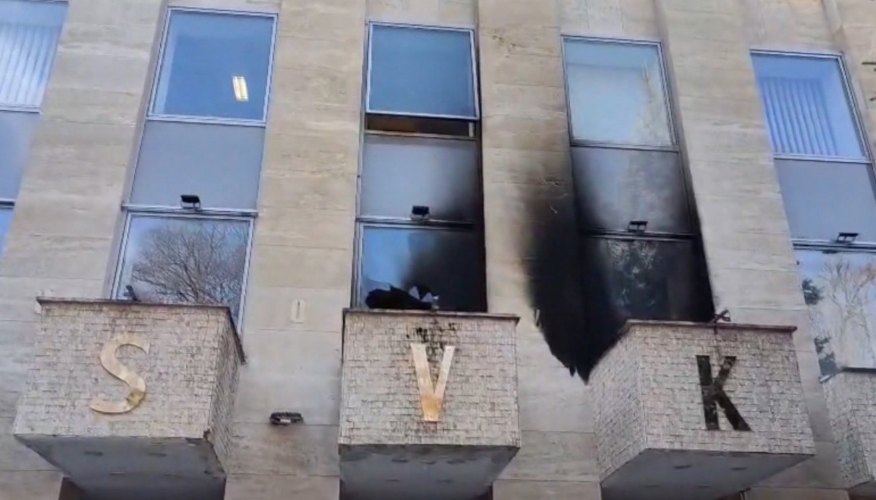 Centrul Rus pentru Știință și Cultură de la Praga, atacat cu cocktailuri Molotov