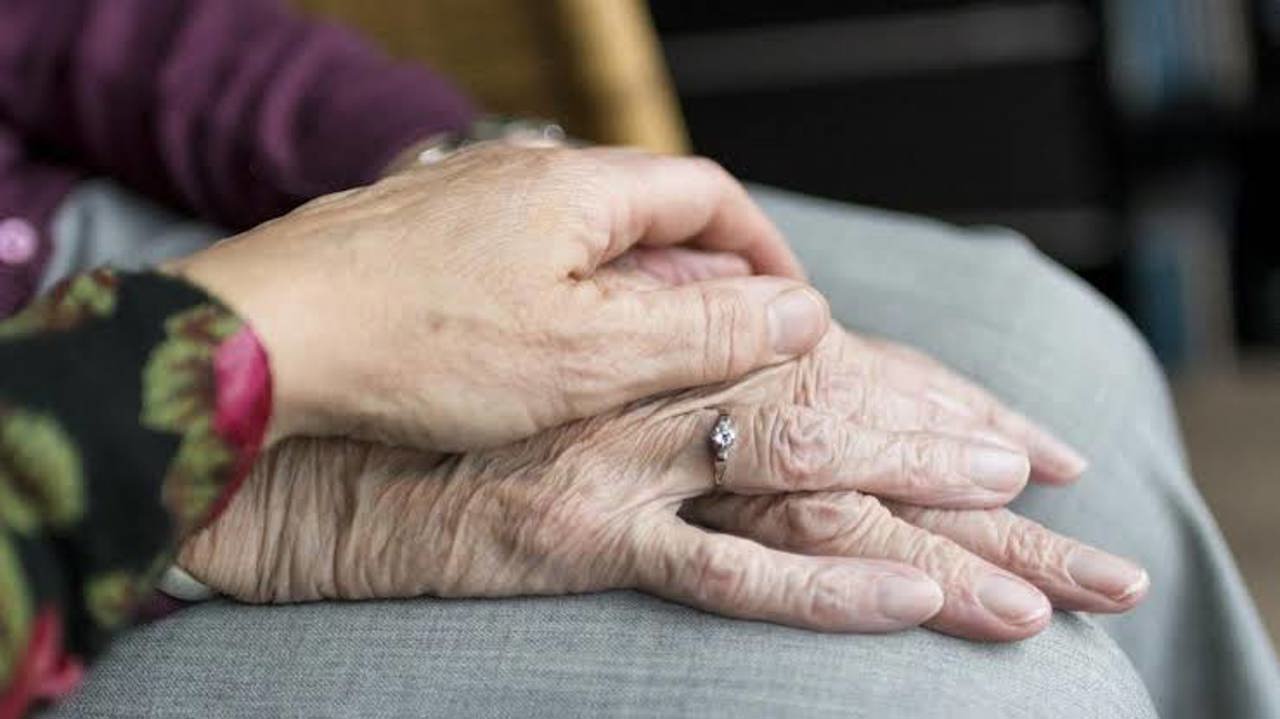 Vârsta de pensionare pentru femei continuă să crească. Experții invocă riscuri de discriminare