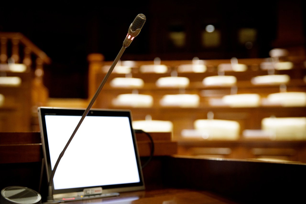 Deputata Marina Tauber a rămas fără salariu din cauza absențelor nemotivate din Parlament