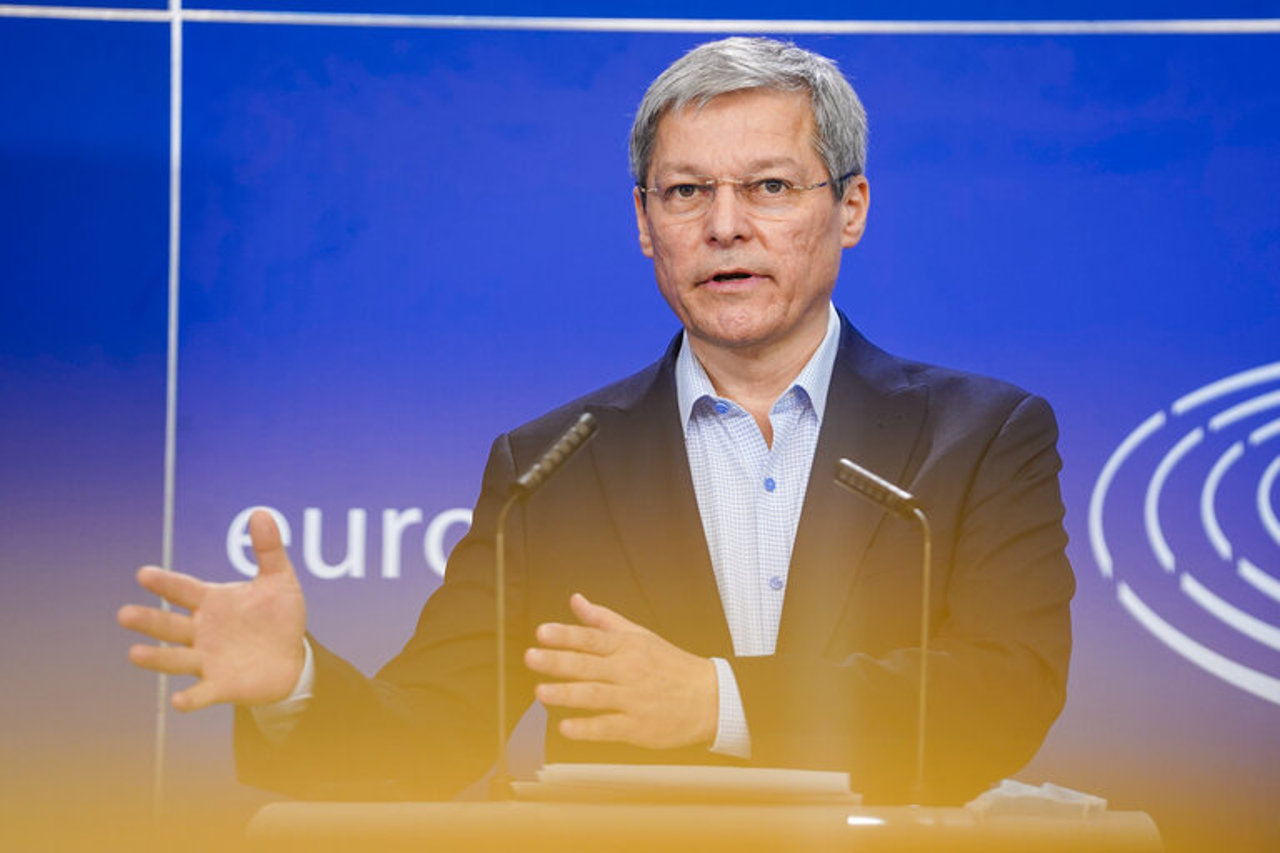 .Cioloș: The European Commission will recommend the opening of negotiations on November 8