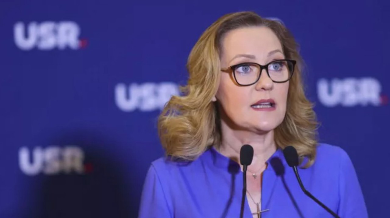 Елена Ласкони уходит с поста председателя Союза спасения Румынии