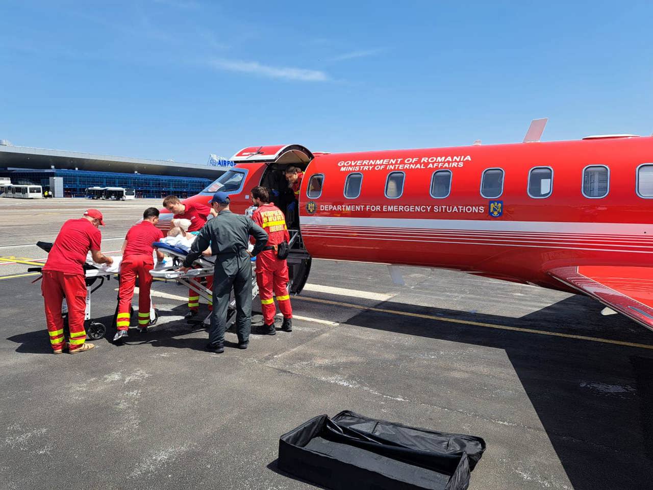 Premiere for the Republic of Moldova: A patient was brought from Serbia by SMURD Romania plane