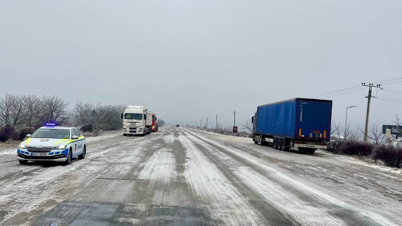 GHEȚUȘ | Circulația camioanelor și autobuzelor, restricționată pe mai multe drumuri