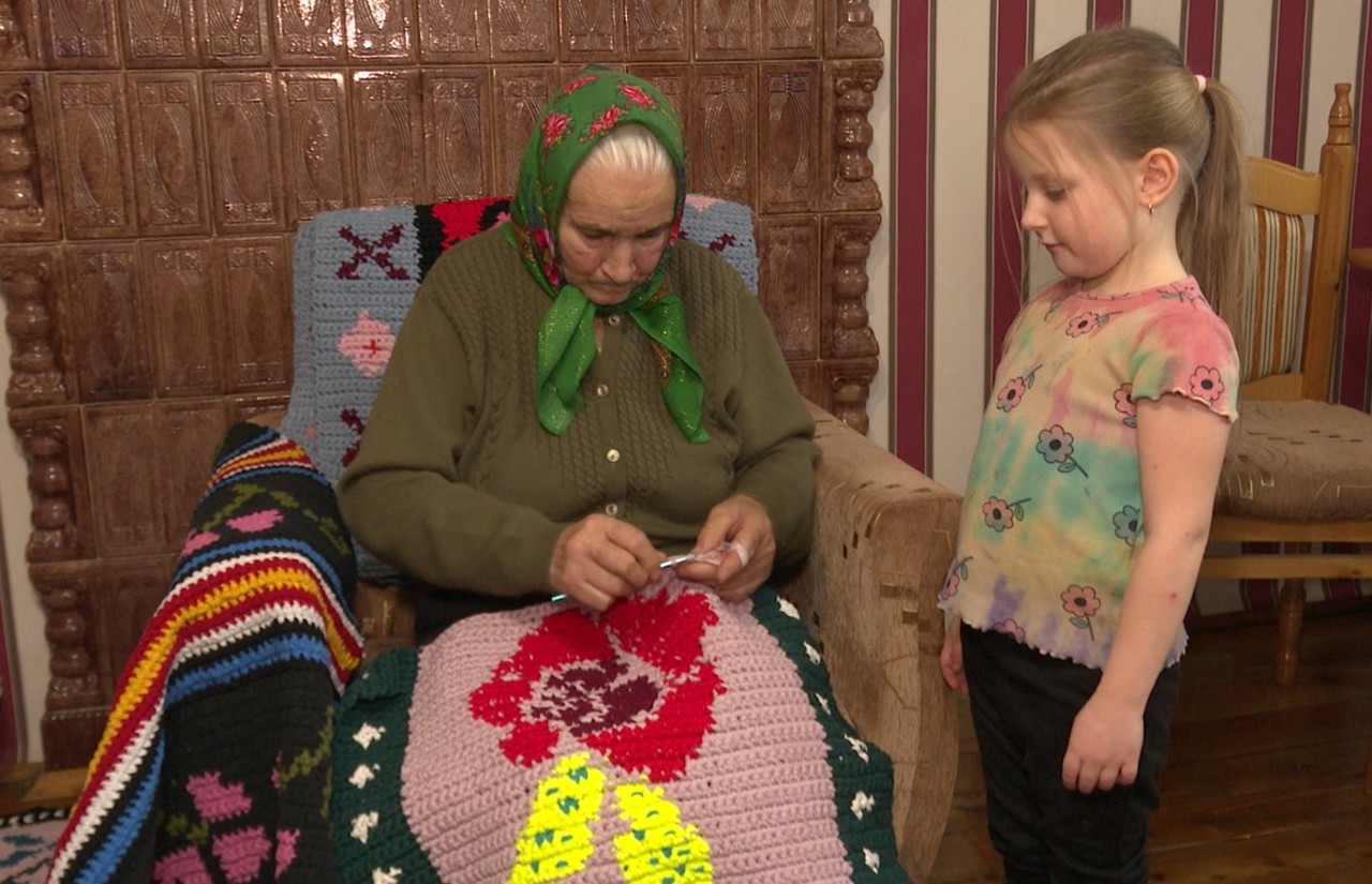 Three generations of Moldovan women transform recycled textiles into global heritage art
