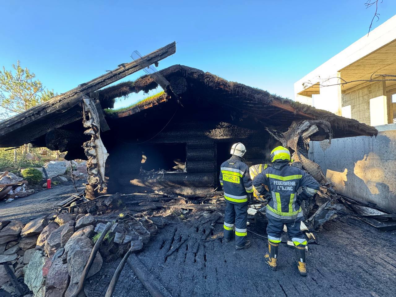 "Восстановлению не подлежит": под Кишиневом сгорел банный комплекс