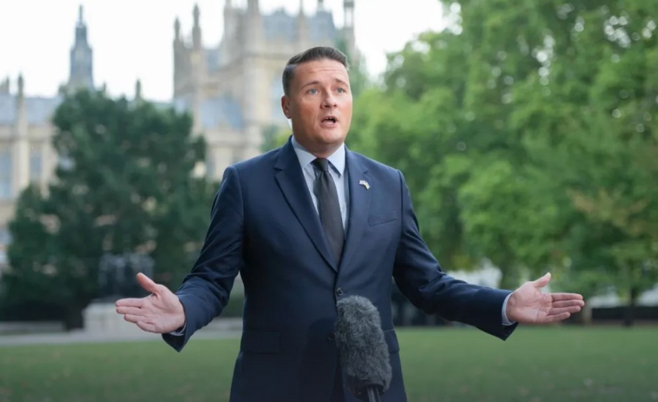 British Defence Secretary views Russia and Putin as the biggest threat to national security