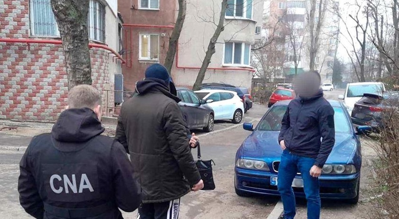 Un polițist din cadrul IP Orhei, cercetat penal pentru trafic de influență