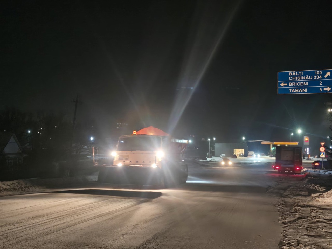 Condiții meteo dificile | Drumurile naționale rămân practicabile, dar riscul de polei crește