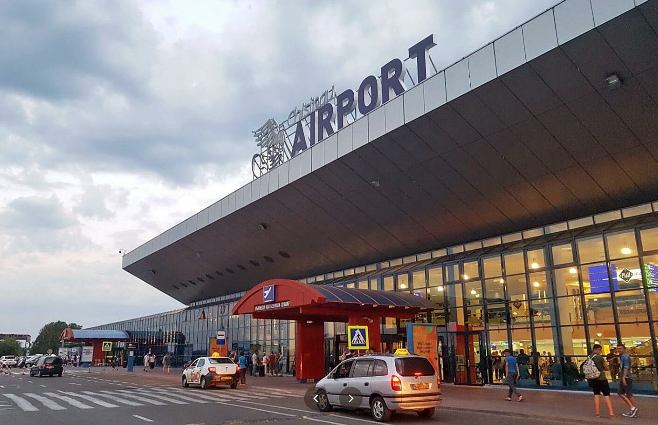 На Пасху доступ в здание кишиневского аэропорта будет ограничен