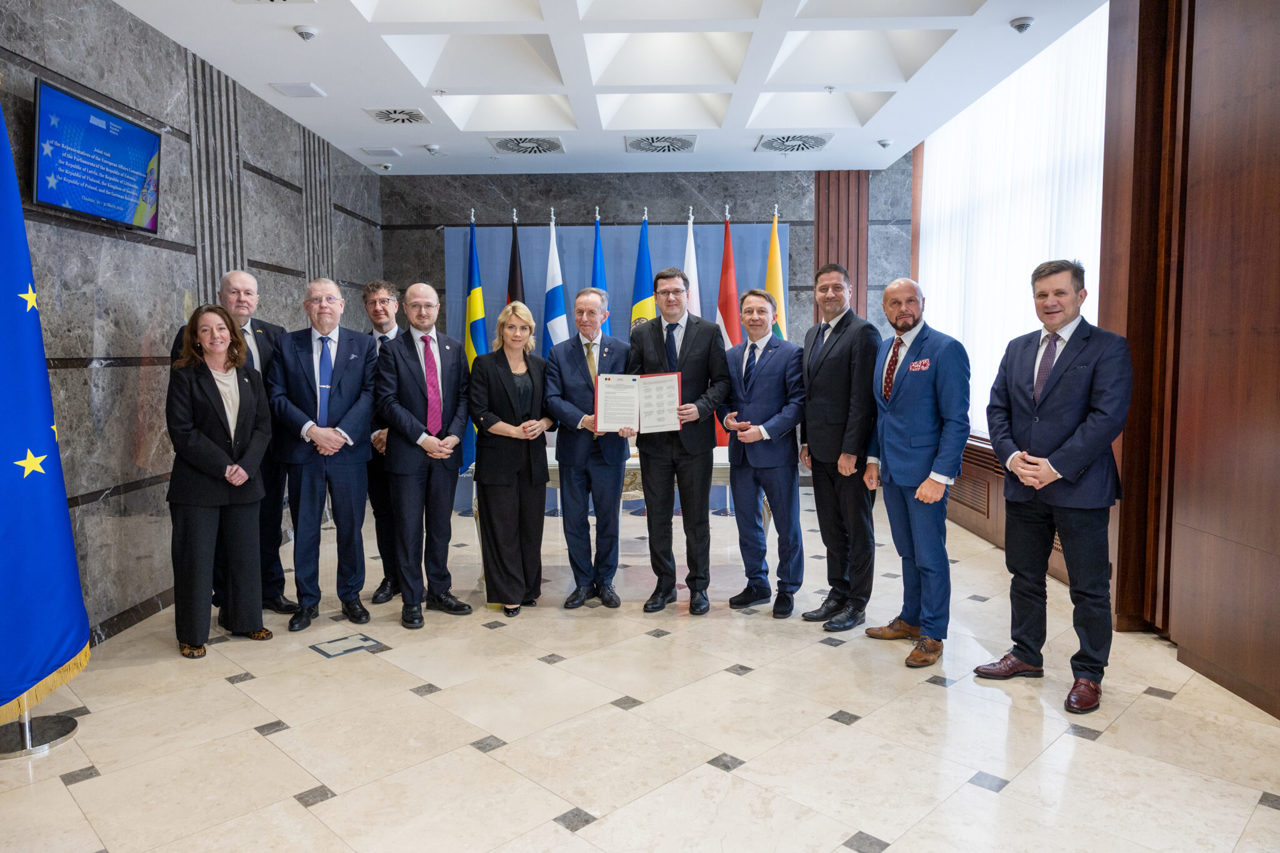Seven-state parliamentarians sign declaration in Chișinău to speed up EU path