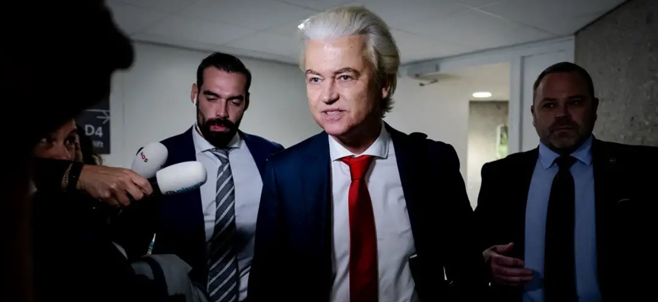 Правительство Нидерландов ушло в отставку после выхода ультраправых из коалиции