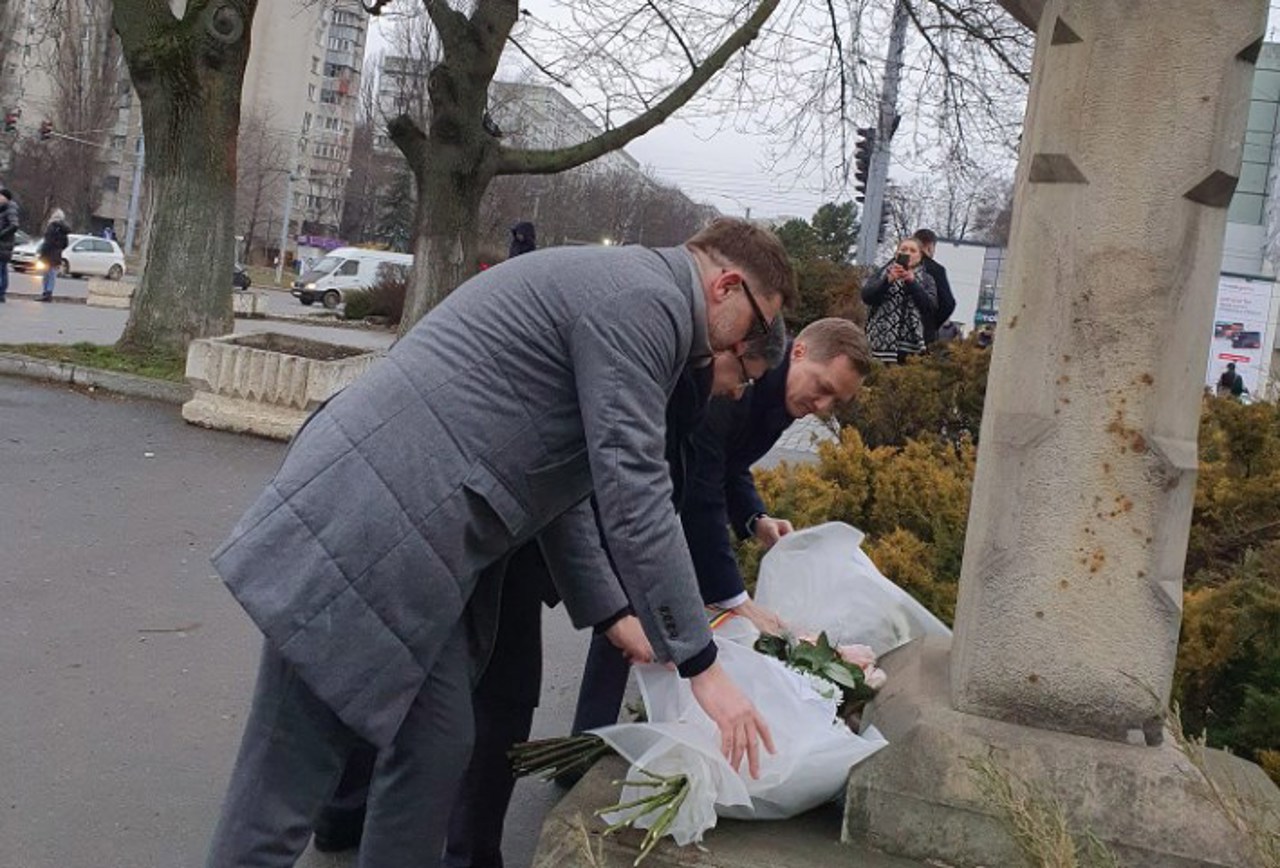 Moldova-Wallachia Union, 164 years ago, marked in Chisinau by laying flowers