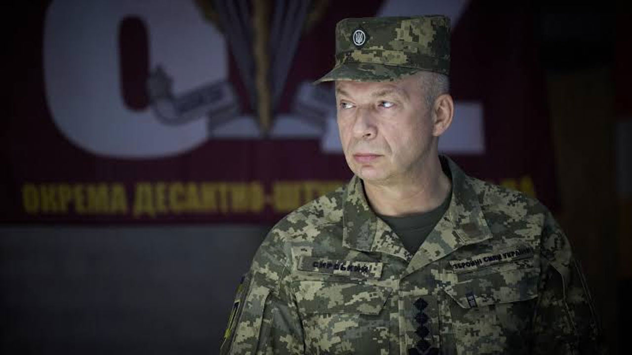 Зеленский сменил главнокомандующего ВСУ: Сырского заменит Михаил Драпатый