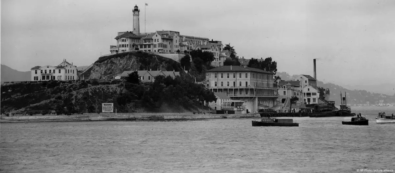 Donald Trump anunță tarif de 100% pentru filmele produse în afara SUA și redeschiderea închisorii Alcatraz