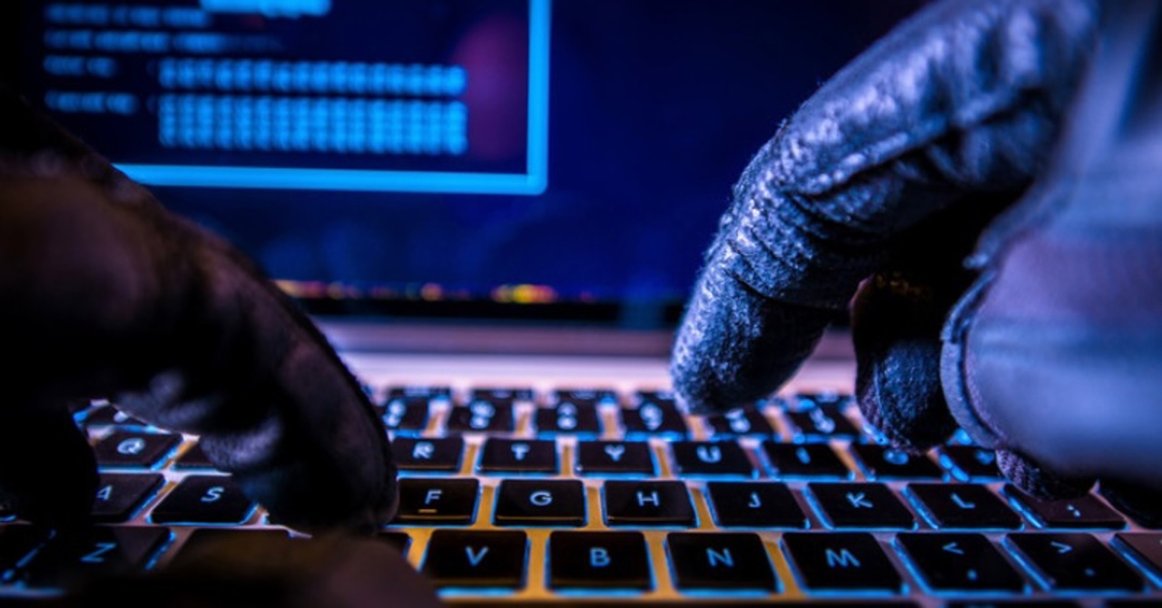 Expert: Atacurile cibernetice, ca instrument de luptă politică, ar putea crește în preajma alegerilor prezidențiale