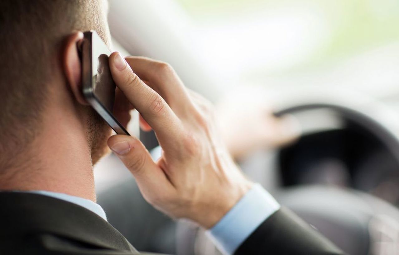 Din 2026, moldovenii vor putea folosi telefonul în UE fără costuri suplimentare 
