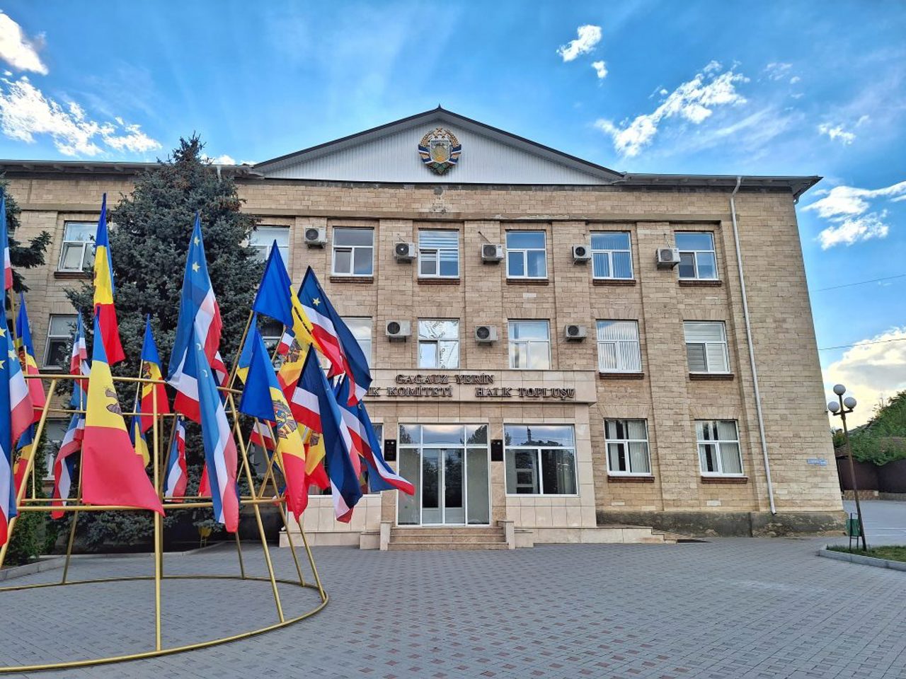 StratCom: Un sondaj online neautorizat, conectat la Rusia, colecta preferințele electorale ale locuitorilor din Găgăuzia înaintea alegerilor din 15 noiembrie