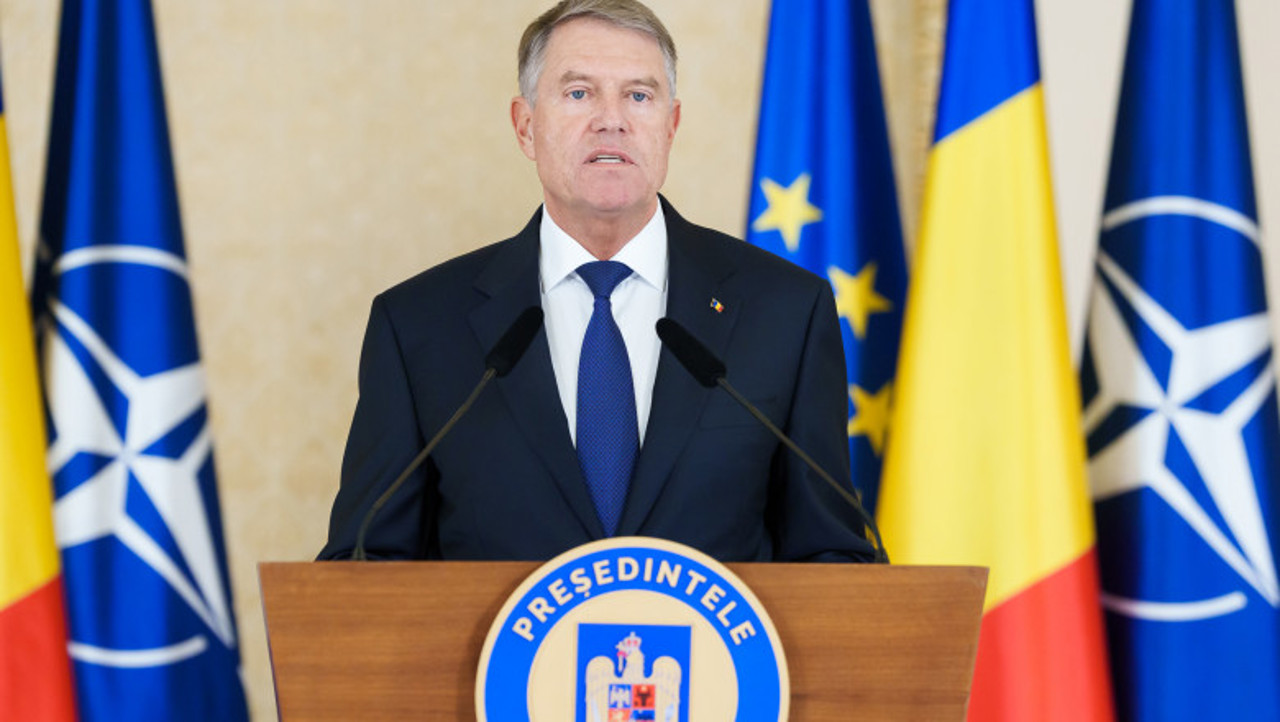 Klaus Iohannis organizează consultări cu partidele pentru desemnarea noului premier al României