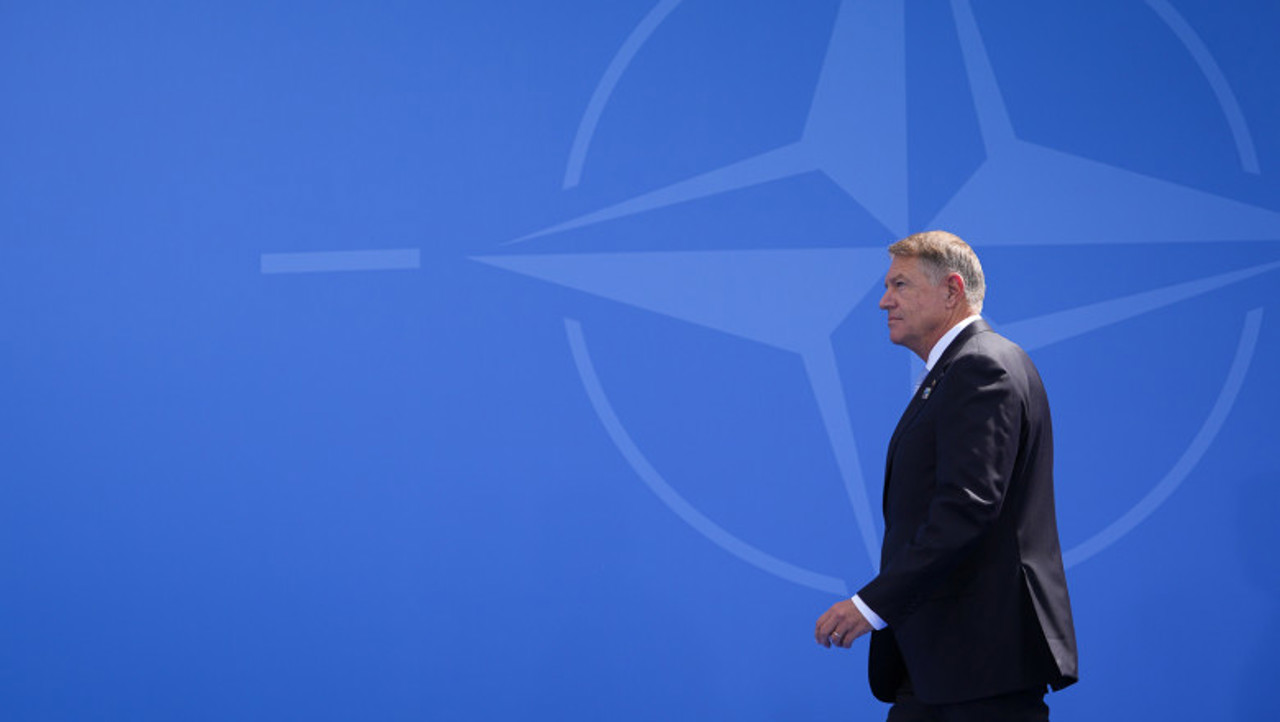 President of Romania, Klaus Iohannis, Withdraws from NATO Leadership Race