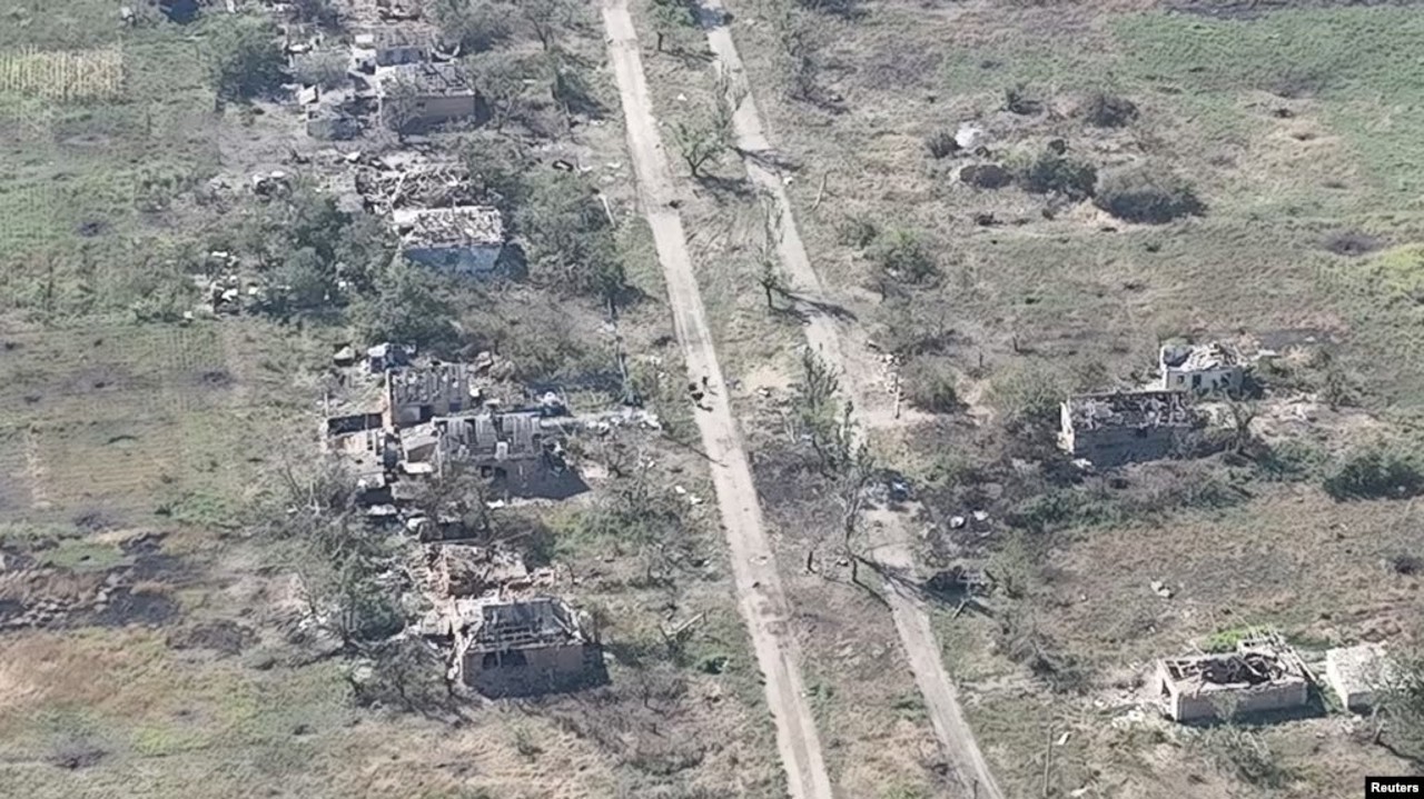 Война в Украине // Украинская армия объявила о захвате поселка Работино и продвижении на юг  