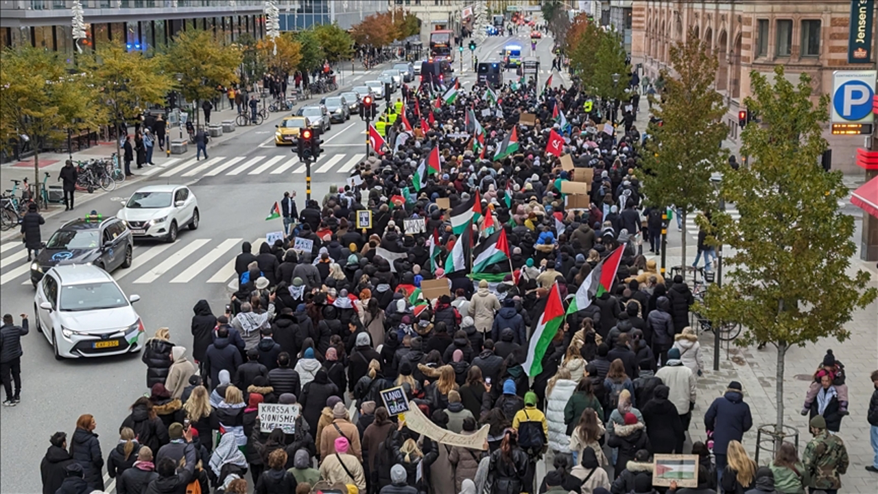 Proteste și marșuri pro-palestiniene în orașe din întreaga lume, cu mesajul „Un an de genocid - un an de rezistență”