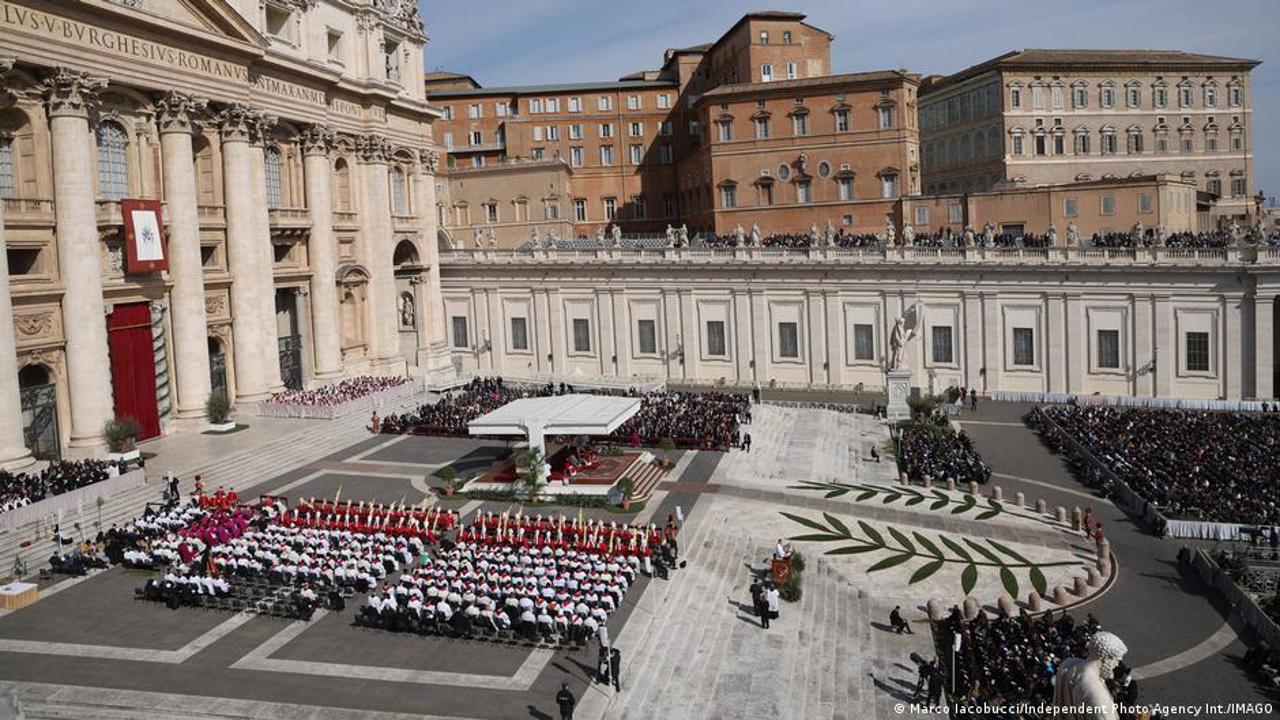 Папа Лев XIV обратился к верующим с "антивоенной" проповедью