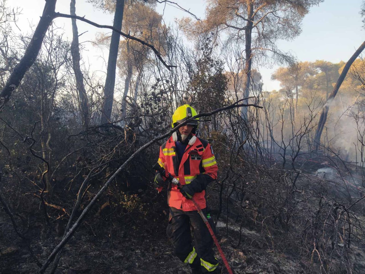 Prima misiune reușită: Pompierii moldoveni au stins un incendiu de pădure în Grecia