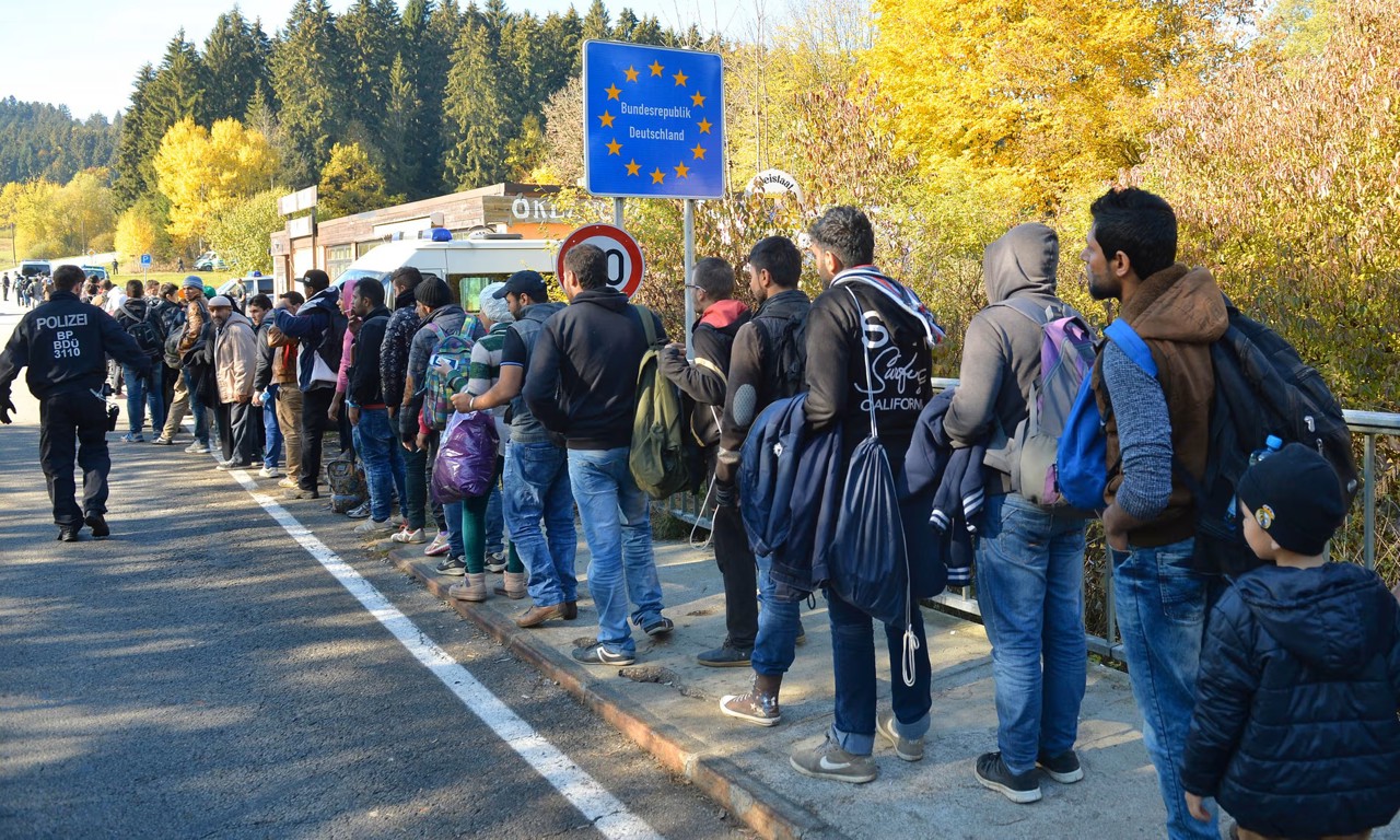 AP / Refugiați la granița dintre Austria și Germania, noiembrie 2015