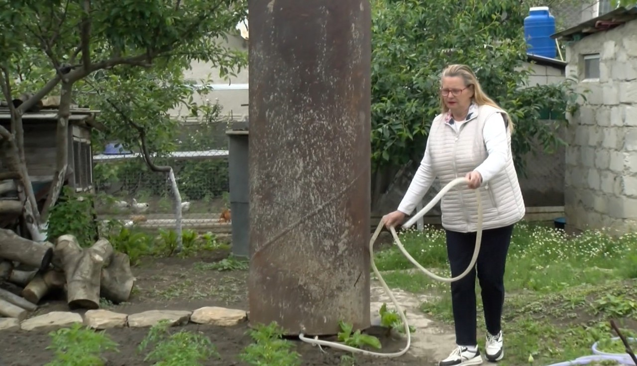 Sute de locuitori din Soroca nu au apă la robinet. Refuză noi contracte din cauza tarifului de patru ori mai mare 