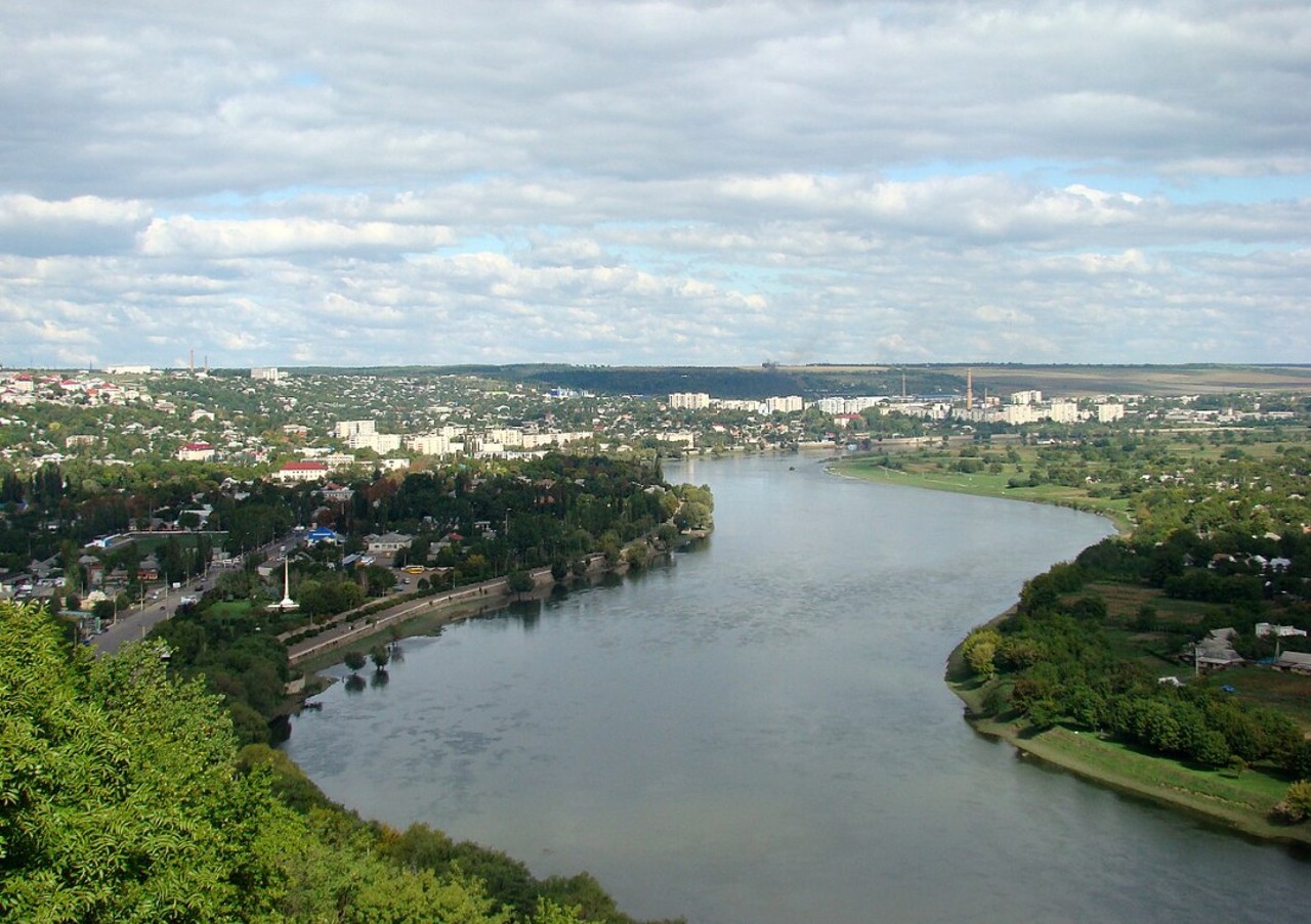 ELECTORALA 2025 // Reducerea numărului de deputați și ministere sau statut special pentru regiunea transnistreană: reformele administrative, propuse de concurenți (Partea I)