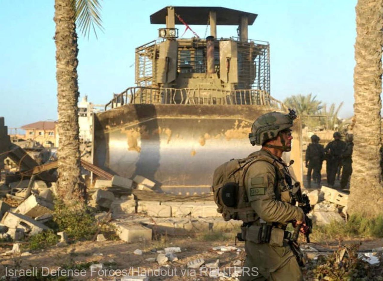 Fâșia Gaza: Armata israeliană a desfășurat buldozere la spitalul Al-Shifa, unde s-ar afla un obiectiv militar al mișcării islamiste palestiniene