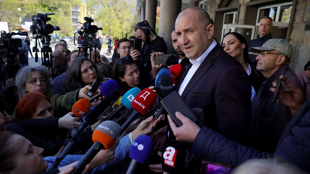 Bulgaria election results: Pro-Russian former president Rumen Radev leads in exit polls