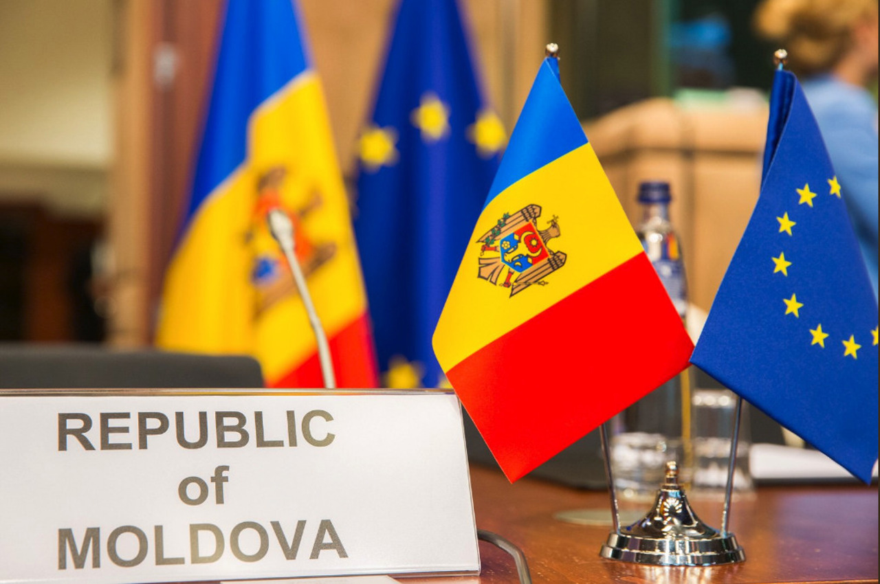 Еврокомиссия: Молдова и Украина завершили все необходимые шаги для начала переговоров о вступлении в ЕС
