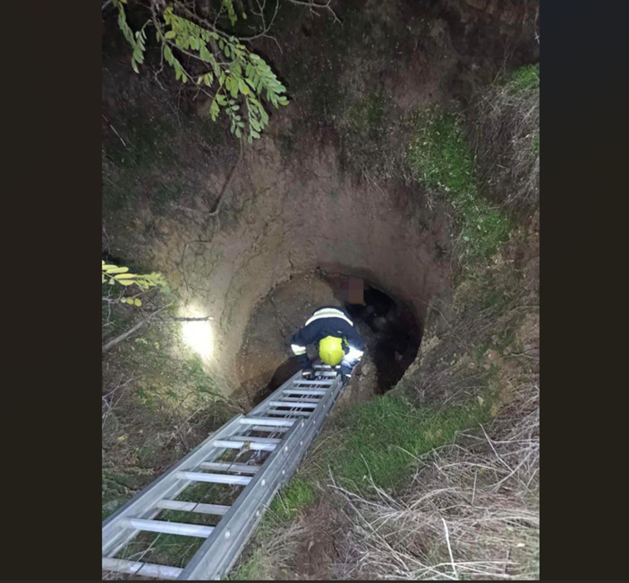 Bărbat din Marianca de Sus, spitalizat în stare gravă după ce a căzut într-o groapă adâncă