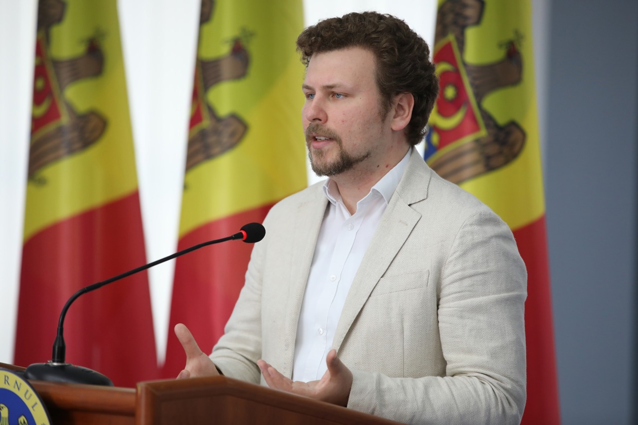 С нового учебного года в Молдове для учеников 5-9 классов введут бесплатные завтраки