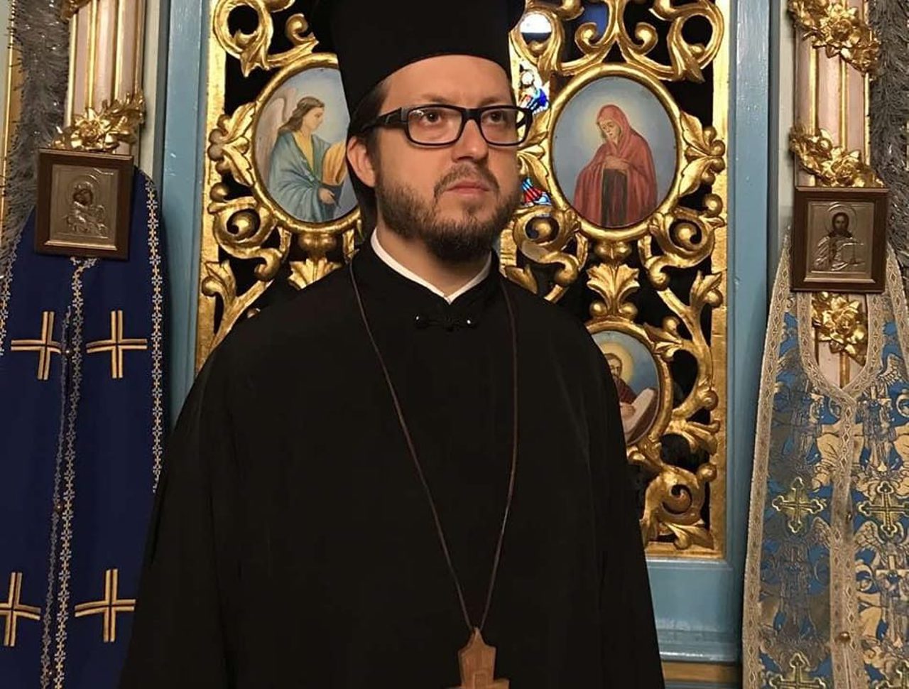 Alți șase preoți au fost opriți să oficieze slujbe în biserici după ce au aderat la Mitropolia Basarabiei