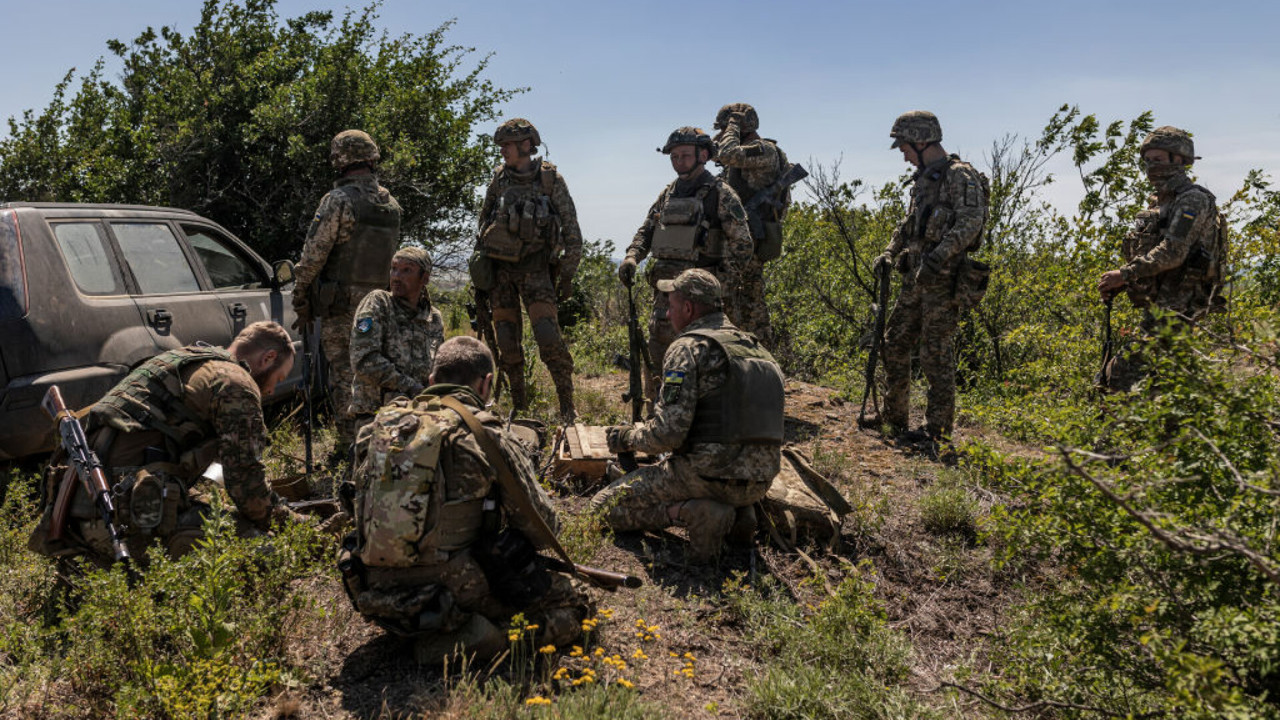 Ukraine recaptures two villages amid peace talks