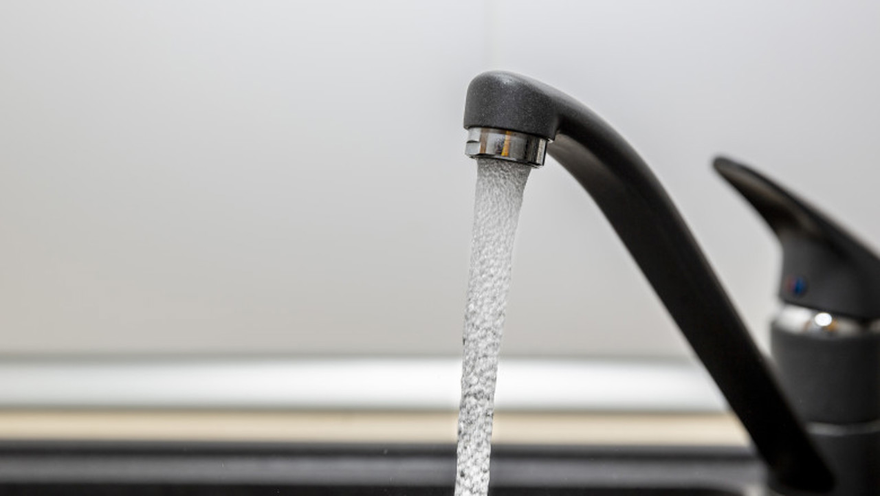 Water supply restored in Northern Moldova following Dniester contamination; authorities issue strict safety warning