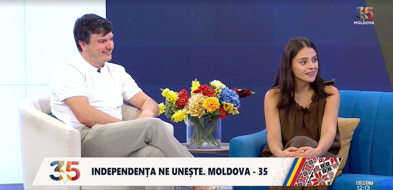 „O parte din familia noastră”: Drapelul R. Moldova, „partenerul de drum” al familiei Șoitu pe toate continentele