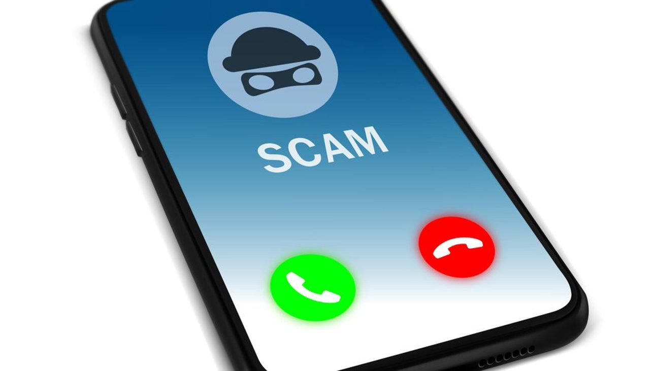 Propunerile opoziției împotriva escrocilor: Operatorii de telefonie, obligați să verifice originea apelurilor