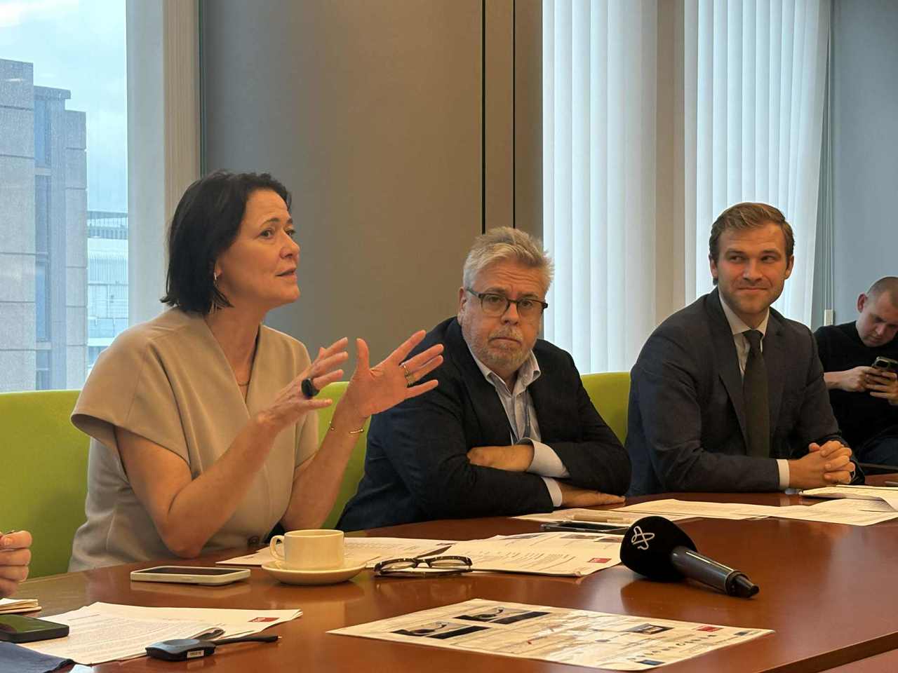  „Visul Georgian s-a transformat într-un coșmar sub umbra Kremlinului”: trei eurodeputați evidențiază rolul esențial al UE în sprijinirea alegerilor libere 